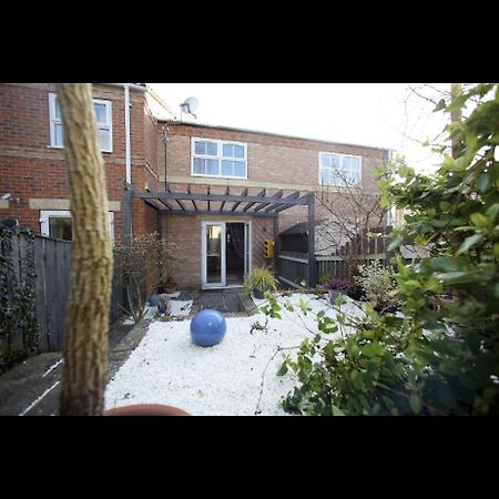 The Chic Haven Villa York Exterior photo